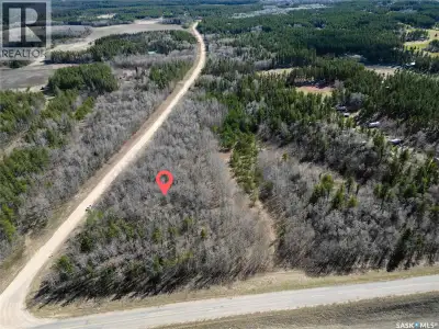 Check out this 6.15 acre piece of land with agricultural zoning in the quiet RM of Canwood. This pro...
