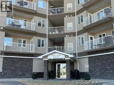 Welcome to Dakota Ridge! This well-maintained condominium offers the perfect combination of comfort,...