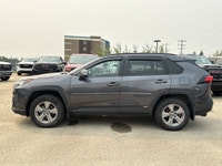 AMVIC Licensed Dealer * Hybrid * All-Wheel Drive * Heated Front Seats * Rear Vision Camera * Cruise... (image 4)