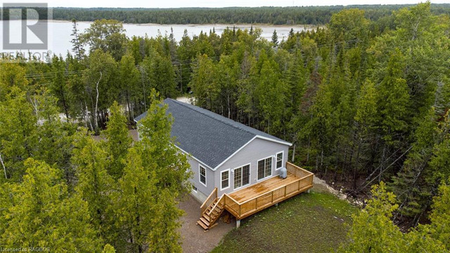 147 DORCAS BAY Road Northern Bruce Peninsula, Ontario in Houses for Sale in Owen Sound - Image 2