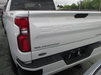 Built to handle hard work and daily driving with equal ease, this 2020 Chevrolet Silverado 1500 Cust... (image 2)