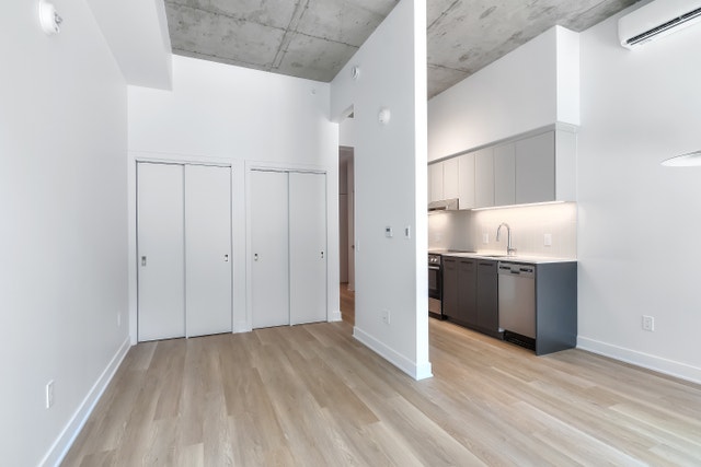 605 rue Fullum — photo 3
