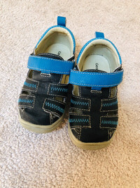 Toddler Sandals /shoe size:5, 6