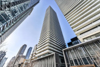 #3603 -42 CHARLES ST E Toronto, Ontario