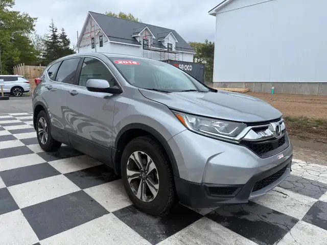 2018 Honda CR-V LX, keyless entry, backup camera, Bluetooth 3 MO in Cars & Trucks in Annapolis Valley - Image 4