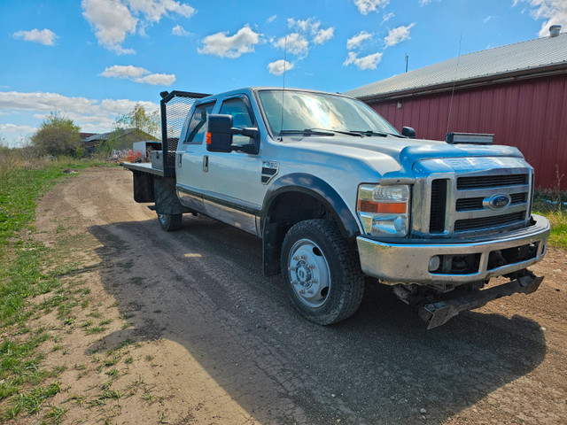 2009 Ford F350 4X4 Flat Deck 5.4L V8 in Cars & Trucks in Prince Albert - Image 3