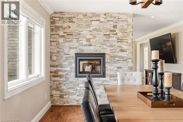 1371 10TH CONCESSION Road W Puslinch, Ontario in Houses for Sale in Guelph - Image 14