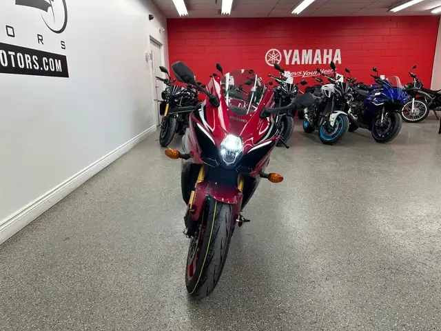 2025 Suzuki GSX-R1000RM5 Sport - V6595NP - -No Payments for 1 Ye in Sport Bikes in Markham / York Region - Image 10