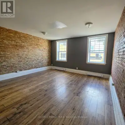 Bright and well-maintained 2-bedroom, 1-bathroom apartment located on the second floor of a centrall...