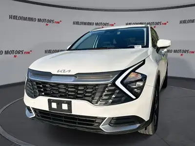// ACCIDENT FREE!! // // SINGLE OWNER! // This 2023 Kia Sportage LX AWD | One Owner | No Accidents i...