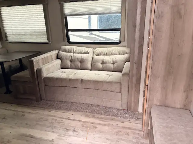 2018 Keystone SPRINTER 29 FWBH in Travel Trailers & Campers in St. Albert - Image 9