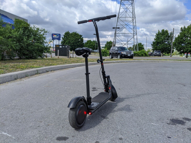 Ecolo-Cycle Lithium Electric Kick Scooter at Derand Motorsport! in eBike in Ottawa - Image 4