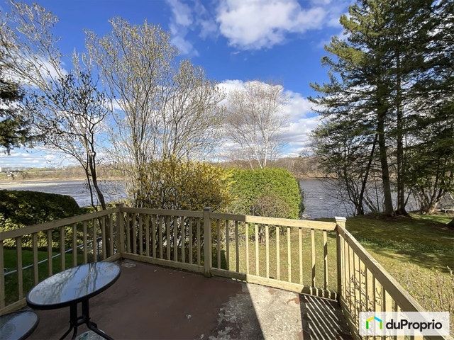 $392,000 - Semi-detached for sale in St-Redempteur — photo 1