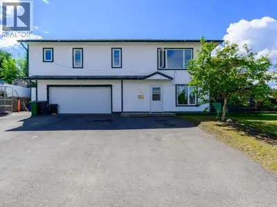 Welcome to this spacious 2-storey family home in desirable Copper Ridge! Offering 2,400 sq. ft. of l...