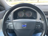 Zoomer Auto 2006 Volvo S40 Comes Sunroof, Backup Sensors, Alloy Wheels, Keyless Entry and Much More... (image 8)