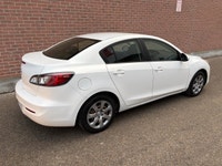 WHITE ON GREY CLOTH, DRIVES GREAT, NON SMOKER, 5 SPEED MANUAL.NEW SHOCKS, NEWER ALL SEASON TIRES. CE... (image 1)