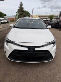 **CARS TRUCKS SUV 4X4 VAN AWD EDMONTON FINANCING AVAILABLE EASY FINANCING ** 2023 TOYOTA COROLLA LE... (image 6)