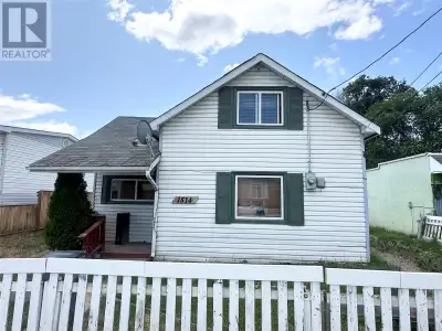 Opportunity awaits with this 3-bedroom, 1-bathroom fixer-upper, ideal for those looking to renovate...