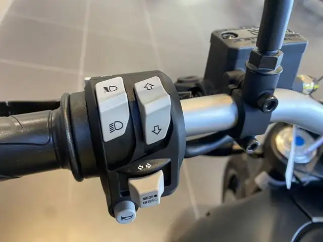 2025 Ducati Scrambler Icon Dark in Street, Cruisers & Choppers in City of Halifax - Image 8