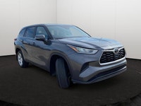 This Toyota Highlander has a powerful Intercooled Turbo Regular Unleaded I-4 2.4 L/146 engine poweri... (image 7)