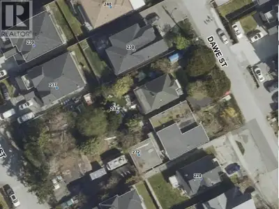 Unlock an exceptional real estate opportunity in one of New Westminster´s most desirable and rapidly...