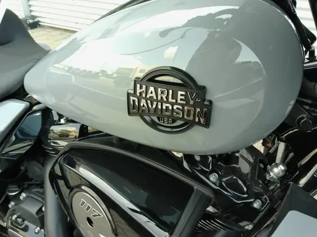 2026 Harley-Davidson Street Glide Limited in Street, Cruisers & Choppers in Oshawa / Durham Region - Image 5