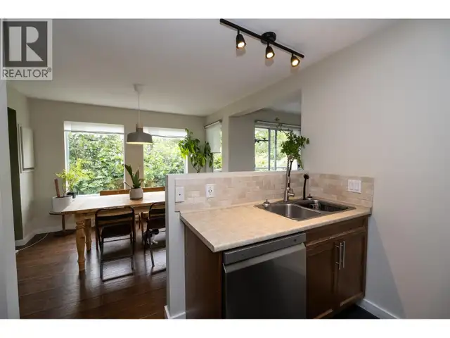 756 GIBSONS WAY Gibsons, British Columbia in Condos for Sale in Sunshine Coast - Image 8