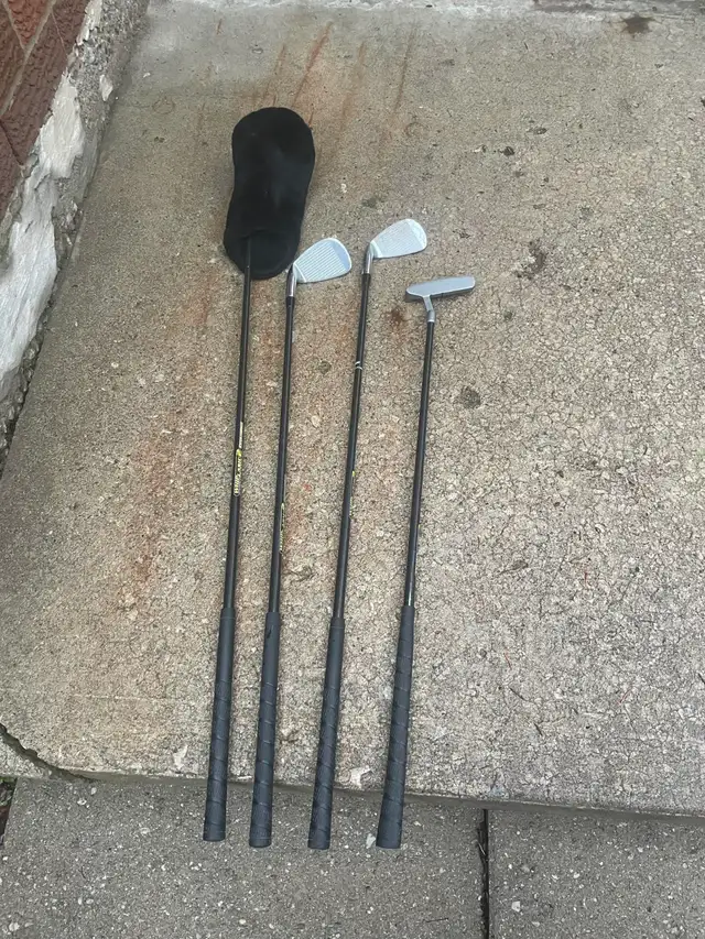 2xs Junior Golf Club Youth Set & Yellow Bag for Kids Right Hand in Golf in City of Toronto - Image 3
