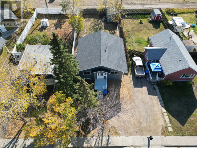 1109 105 Avenue Dawson Creek, British Columbia in Houses for Sale in Dawson Creek - Image 3