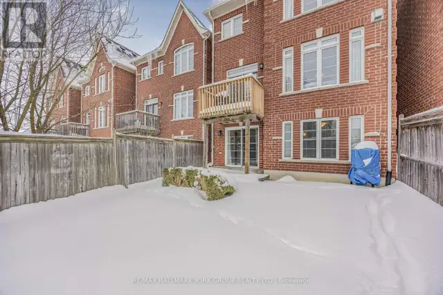 8 - 484 WORTHINGTON AVENUE Richmond Hill (Oak Ridges Lake Wilcox in Houses for Sale in Markham / York Region - Image 19