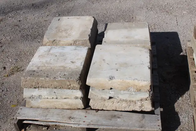 Concrete Foundation Blocks in Other in Kitchener / Waterloo - Image 4