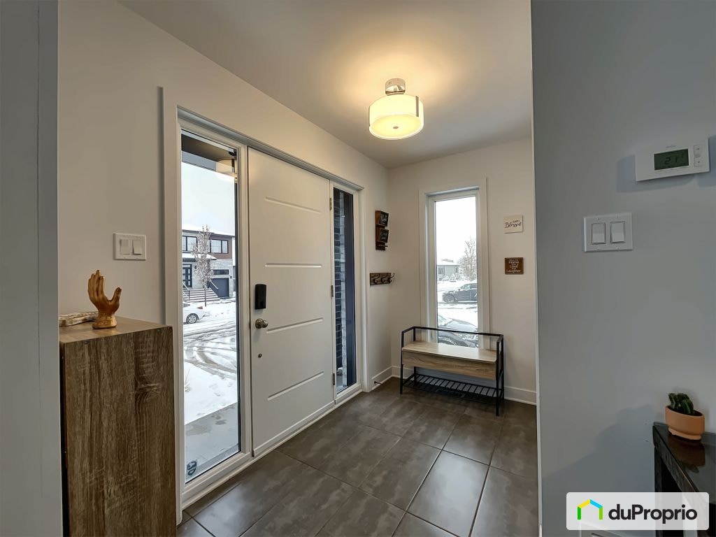 $875,000 - 2 Storey for sale in St-Jean-sur-Richelieu (St-Luc) — photo 2