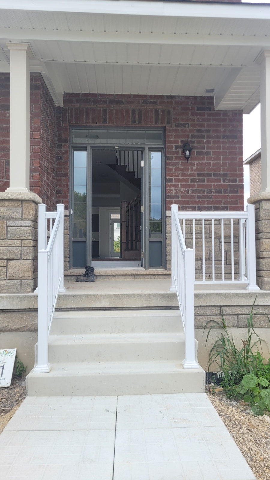 Detached 3 bedroom house 2