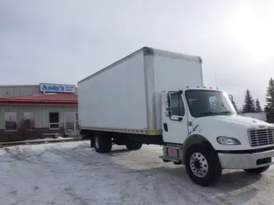 Welcome to Andy's Truck Sales. 2022 FREIGHTLINER M2-106 WITH 26 FT MORGAN DRY VAN #7790 107,130.4 KM...