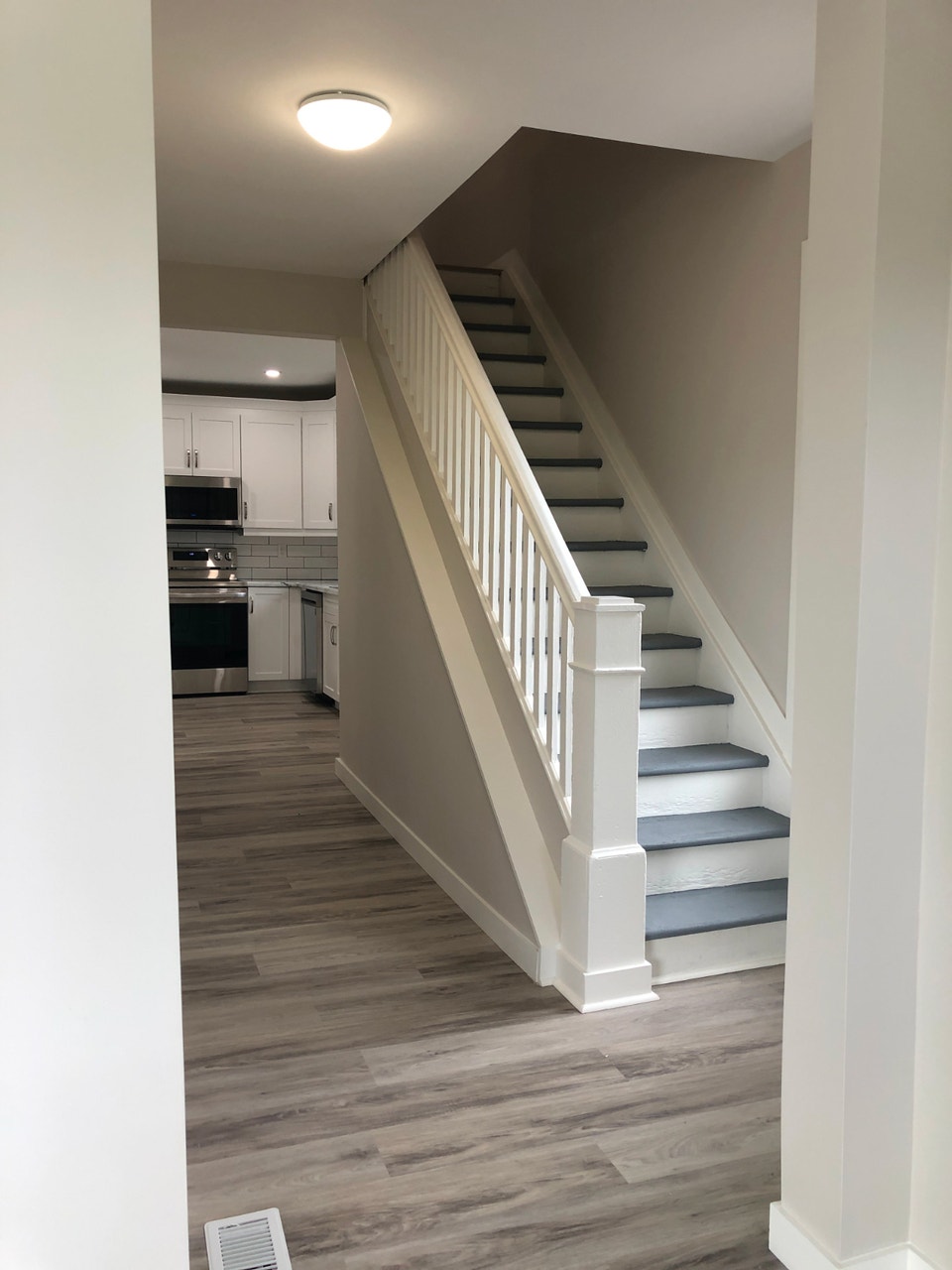 545 Lorne St - 2 bedroom house for rent 4