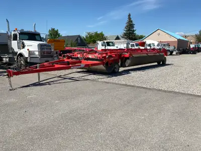 Riteway F3-50, 50’ land roller, with 5/8” heavy drum. For more info contact Erik 403-553-0000. ....