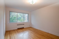 Akelius two bedroom apartment for rent. Located near Chem. de la Côte-des-Neiges in the Cote-des-Nei... (image 3)
