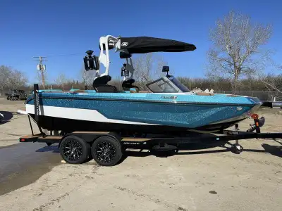 Beautiful Boat! Only 79 Hours! Factory Warranty till Sept 2028! The all-new Super Air Nautique GS20...