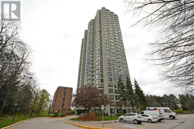 2407 - 8 LISA STREET Brampton (Queen Street Corridor), Ontario