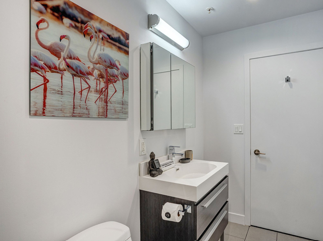 Modern 2BR in Vancouver | Fully Furnished | Flexible Lease in Short Term Rentals in Vancouver - Image 9