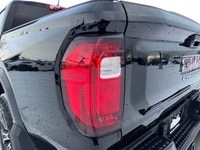 Remote Vehicle Starter System, Heated Driver & Front Passenger Seats, Off-Road Suspension with 2 Fac... (image 9)