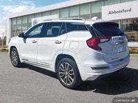 This GMC Terrain boasts a Turbocharged Gas/E15 I4 1.5L/92 engine powering this Automatic transmissio... (image 2)