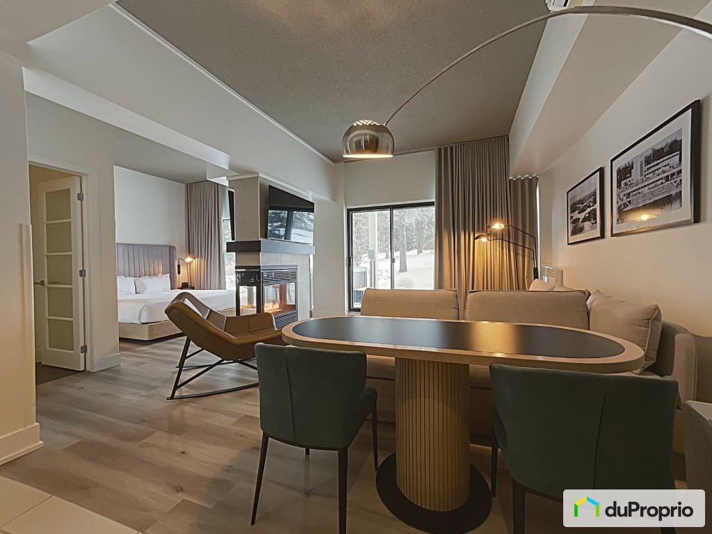 $224,900 - Condominium for sale in Estérel — photo 1