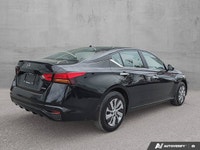 *CLEAN CARFAX, ANDROID AUTO, APPLE CAR PLAY, HEATED SEATS, *Equipped with a 7-inch touch-screen disp... (image 5)