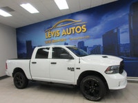 RAM 1500 CLASSIC 2021 EXPRESS NIGHT EDITION V-8 5.7 LITRES HEMI 4X4 CREW-CAB BOITE 5.7 PIEDS TOUT ÉQ... (image 1)