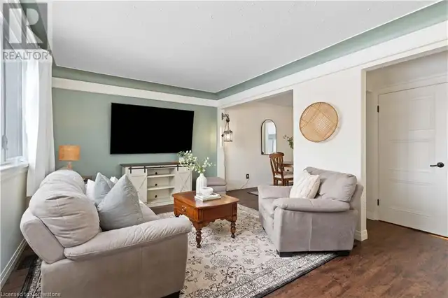 18 FLANDERS Avenue St. Catharines, Ontario in Houses for Sale in St. Catharines - Image 12