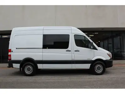 RARE FIND 5 PASSENGERS CREW VAN!!! 2015 MERCEDES SPRINTER 2500 WITH SIDE AND REAR GLASSES -- 144 --...