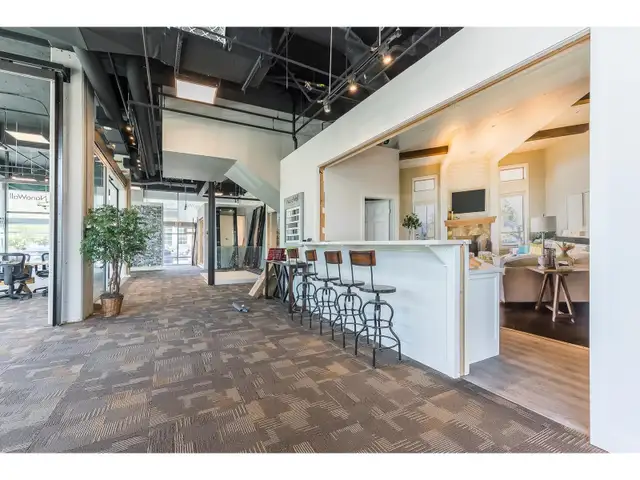 100 34077 GLADYS AVENUE Abbotsford, British Columbia in Commercial & Office Space for Rent in Abbotsford - Image 15