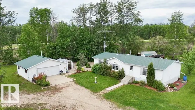 4903A 47 AV Rural Westlock County, Alberta in Houses for Sale in Edmonton - Image 32
