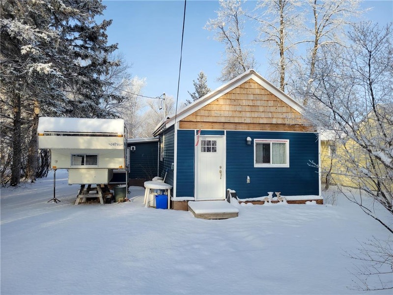 20108 229 Highway Winnipeg Beach, Manitoba Houses for Sale Winnipeg